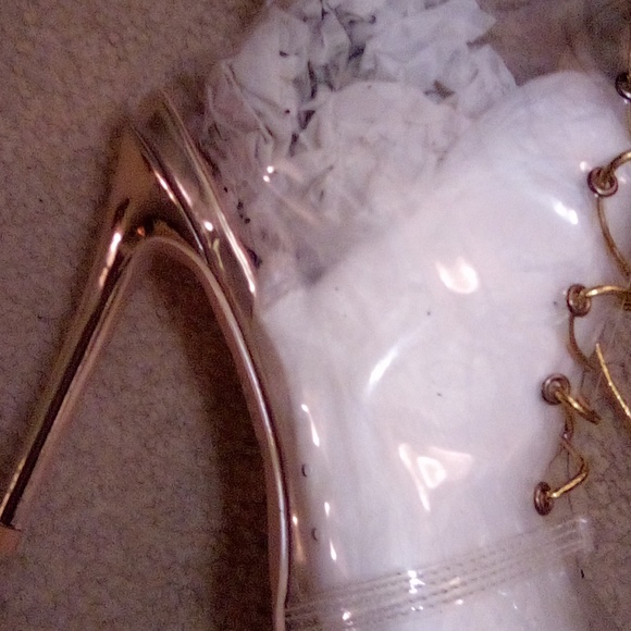 BOOTIES - Picture 2 of 4